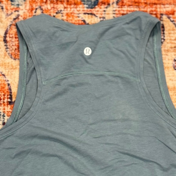 Lululemon Womens Sleeveless Athletic Tank Top Dusty Teal Blue Green Crew Neck - Picture 4 of 4